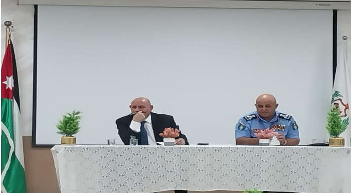محافظ جرش: تخصيص مبالغ مالية لفتح وإعادة تأهيل طريق خشيبة الفوقا - خشيبة التحتا
