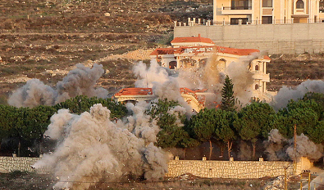جيش الاحتلال يفجر مبان في ميس الجبل جنوب لبنان