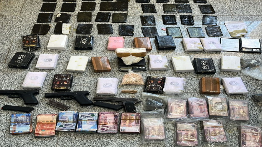بالصور  ..  "مكافحة المخدرات" تفكك خلية جرمية مكونة من 14 شخصا ترتبط بعصابات دولية