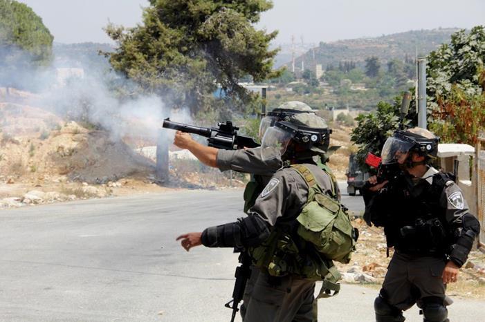 اندلاع مواجهات بعد اقتحام قوات الاحتلال الإسرائيلي عدة مدن فلسطينية 