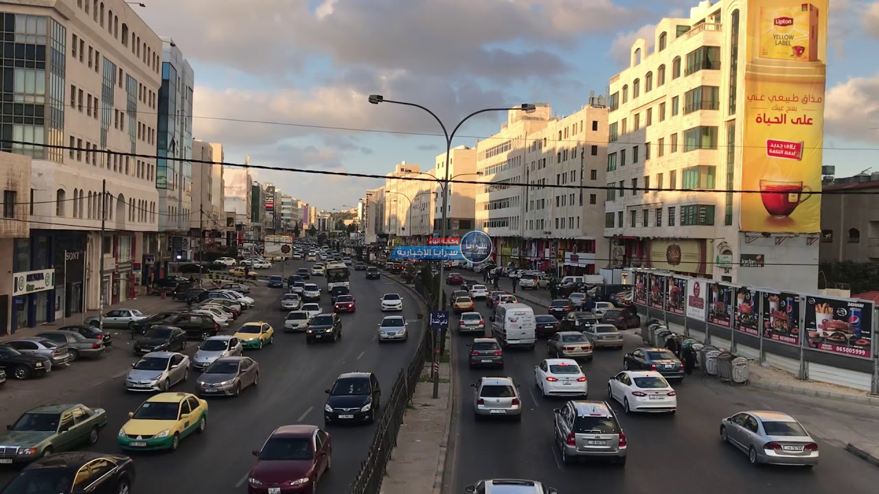 تقاعس أمانة عمان عن توفير جسور مشاة كافية في شارع "المدينة المنورة" يجعله الأكثر خطرا لحوادث الدهس 