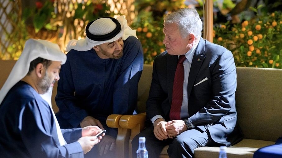 محمد بن زايد للملك: الإمارات إلى جانب الأردن في مواجهة الإرهاب