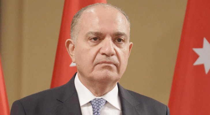 العضايلة :الحكومة مستمرة في حظر خروج الأطفال وكبار السن