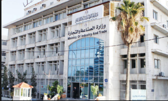 لجنة تحقيق بنقص أعلاف مركزي نايفة والرفاعيات في المفرق  .. "تفاصيل"