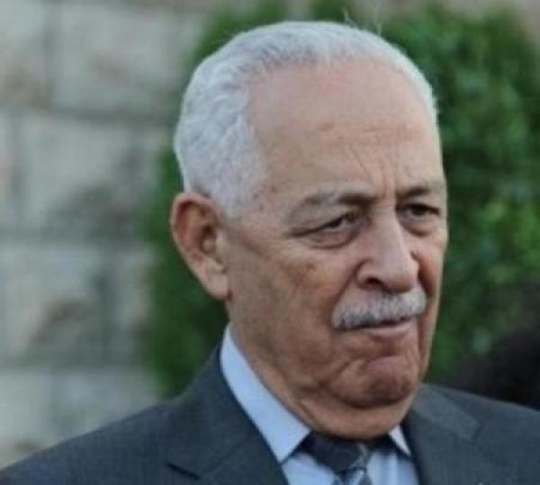 العيسوي ينقل تعازي الملك إلى عشيرة الحلاحلة