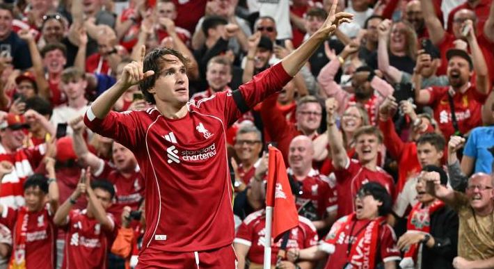 فيديريكو كييزا يحسم مستقبله ويعلن استمراره مع ليفربول