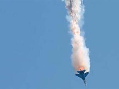 إسقاط طائرة حربية بصاروخ مضاد للطيران في ريف إدلب ومصير الطيار مازال مجهولا