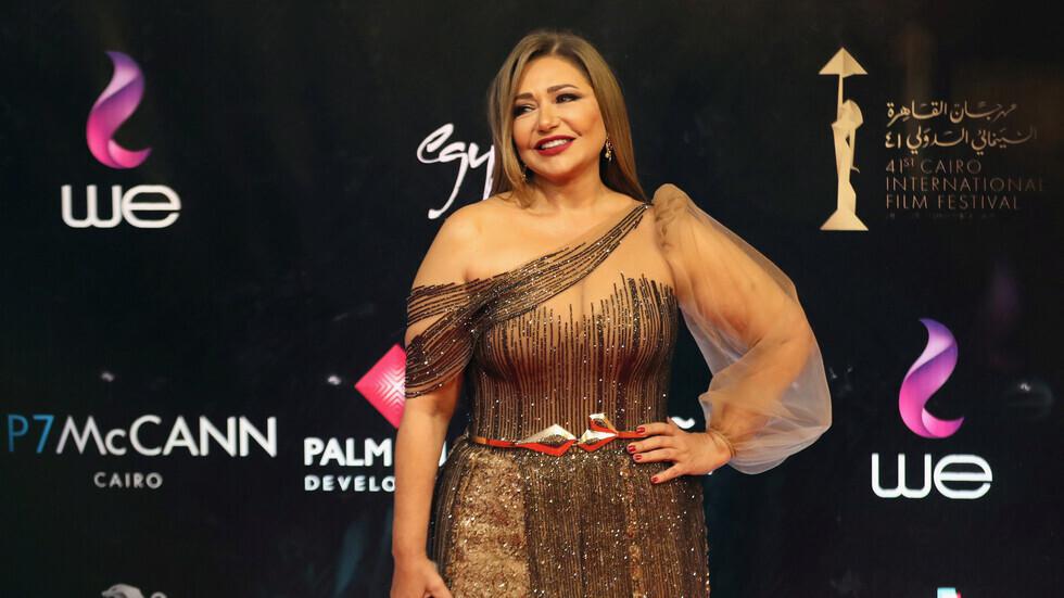 فيديو مسجل لــ" ليلى علوي"  وهي تنهار من البكاء  ..  إستمع