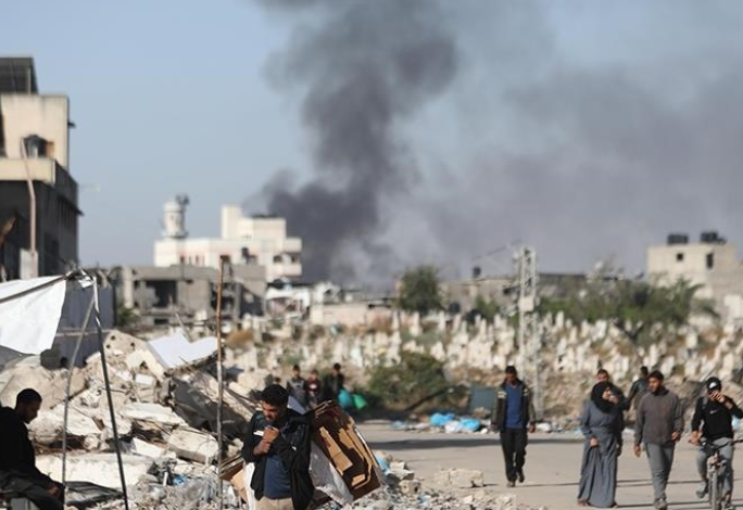 الاحتلال يجدد غاراته وقصفه على غزة