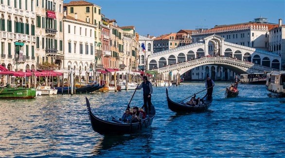 فينيسيا تفرض رسوم دخول على السائحين من صيف 2022