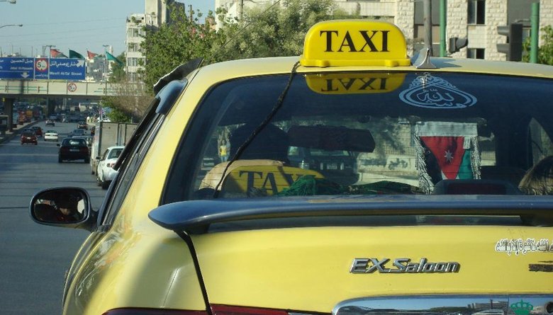 تحرير 30% من سيّارات التاكسي العاملة وفق شروط