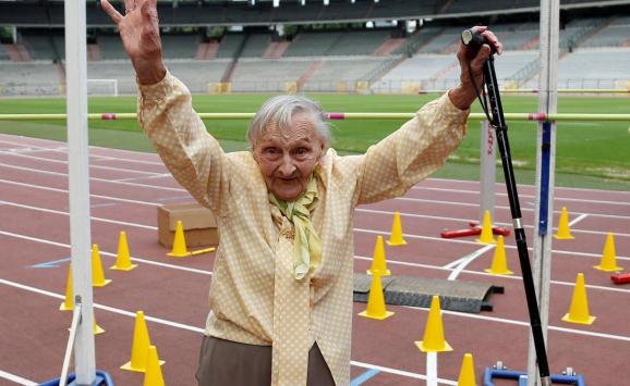 أول أولمبياد (للمسنين)