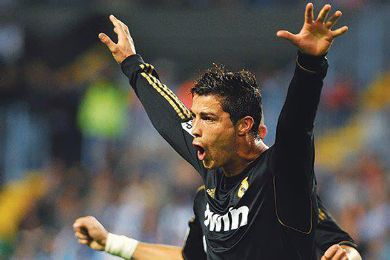 رونالدو "المستهتر" يفجر مفاجأة سعيدة لمشجعيه حول العالم