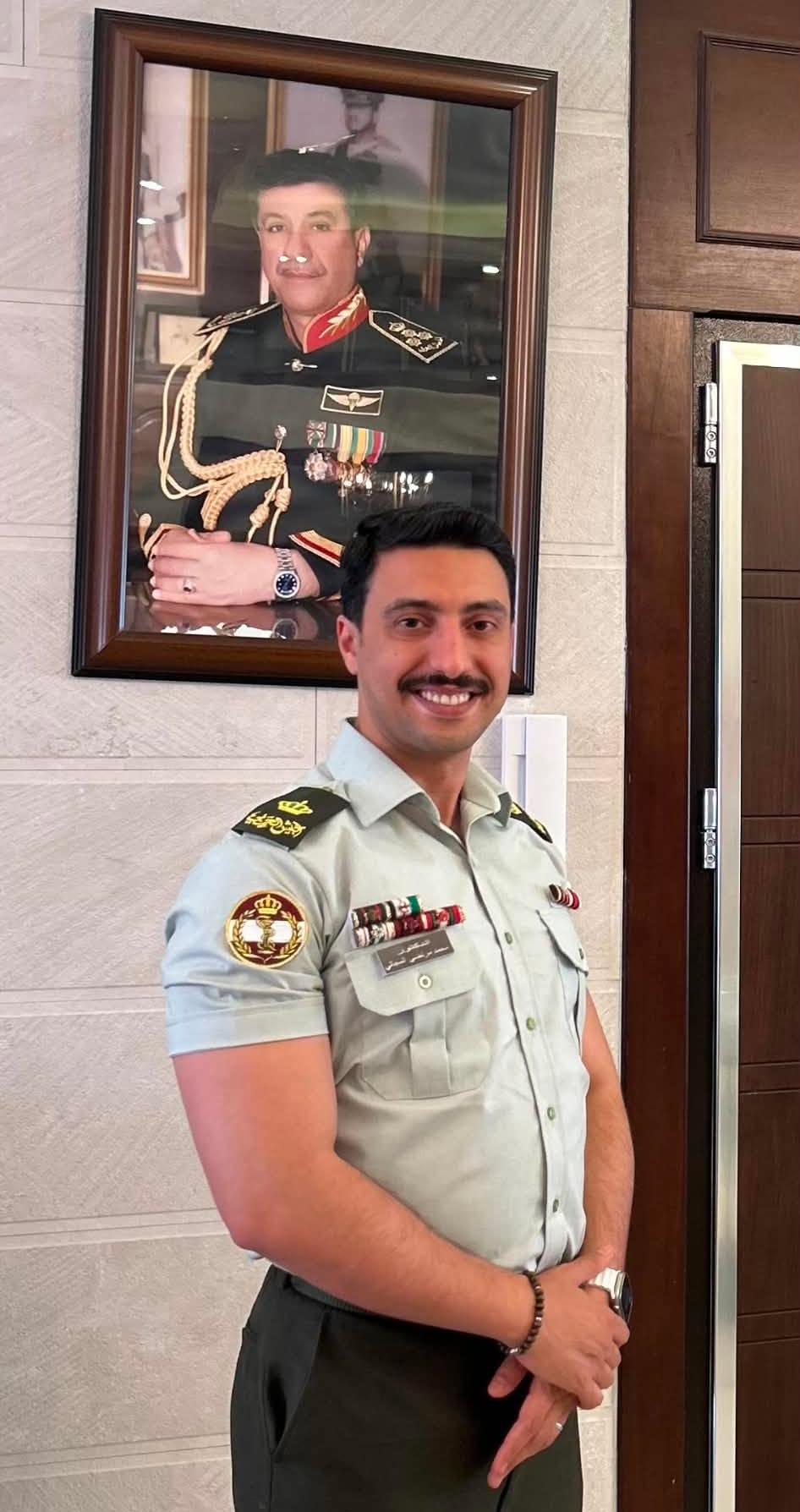 الرائد الدكتور محمد بن مرتضى ..  مبارك الترفيع 