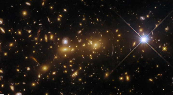 رصد ثقب أسود في أعمق نقطة في الكون ..  ما القصة؟