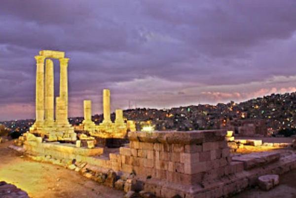 إرتفاع عائدات الدخل السياحي إلى 5.3 مليار دولار