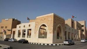هل سمحت مؤسسة الغذاء والدواء بادخال مواد غذائية معدلة وراثيا  ..  وما علاقة الملقي بذلك ؟