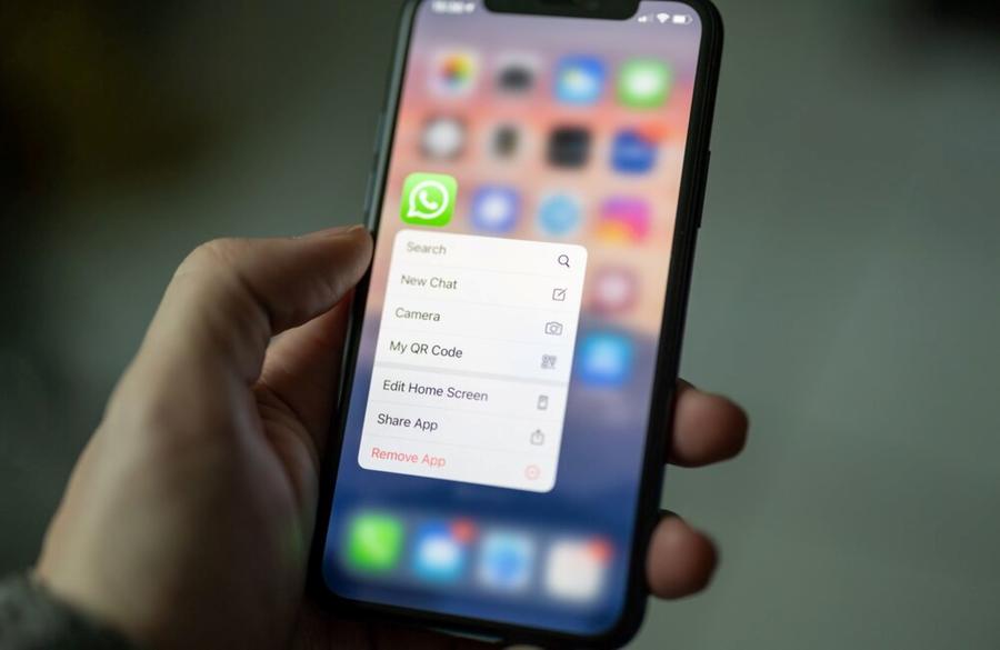 واتساب يمنح مستخدميه ميزة جديدة منتظرة بعدة لغات