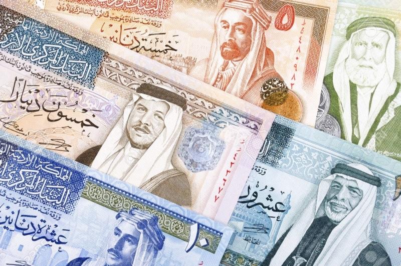 ارتفاع عجز الموازنة 37% في 11 شهرا