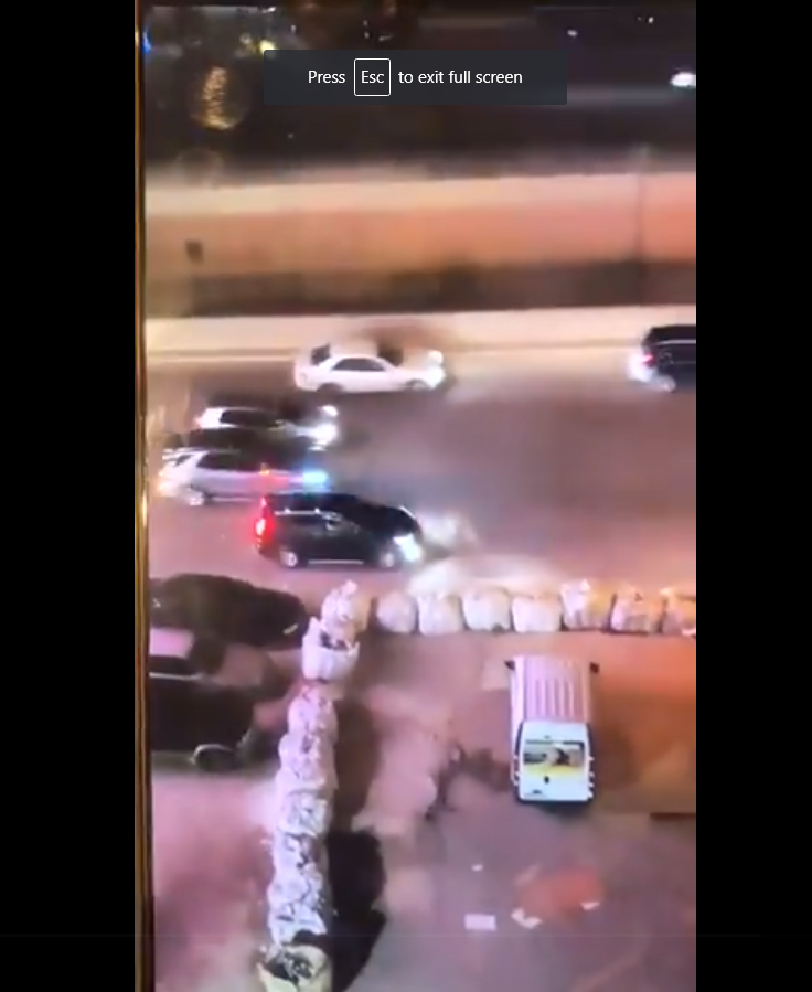فيديو صادم لعمليات إطلاق نار صريحة على أوتوستراد في بيروت 