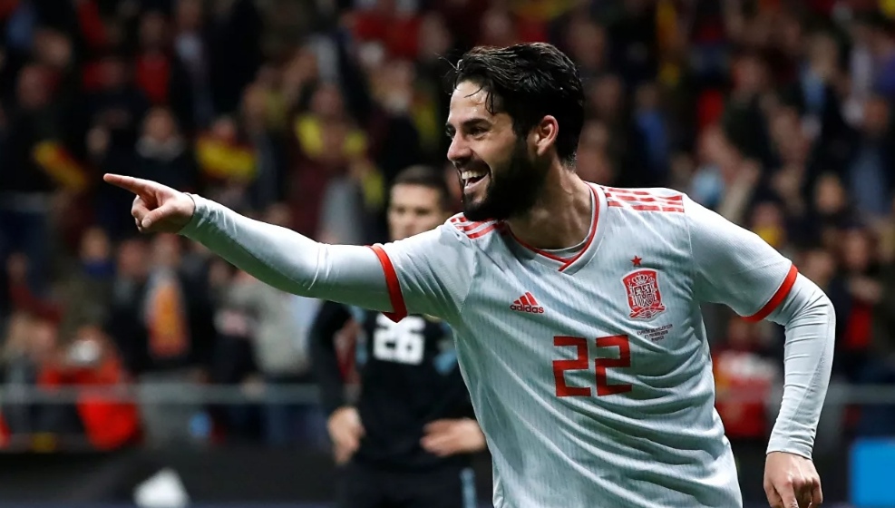 برشلونة ضد الريال… هل يفجر إيسكو مفاجأة خلال الانتقالات الصيفية المقبلة؟