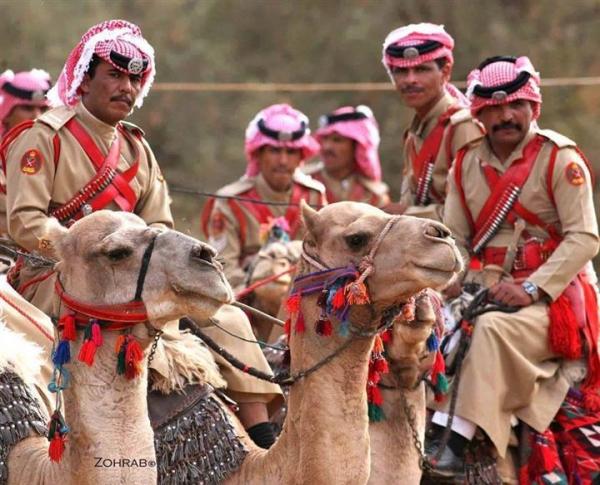 صحيفة ايطالية تنشر قصة سائحة ايطالية مع شرطي قام بمساعدتها في وادي رم