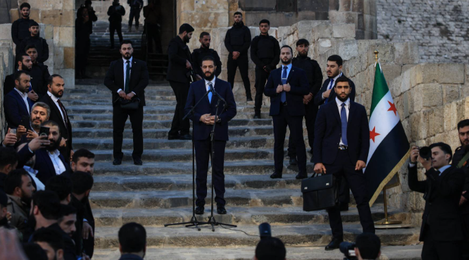 في ذكرى إسقاط النظام… الشرع يعود إلى حلب ويخاطب السوريين من قلب القلعة