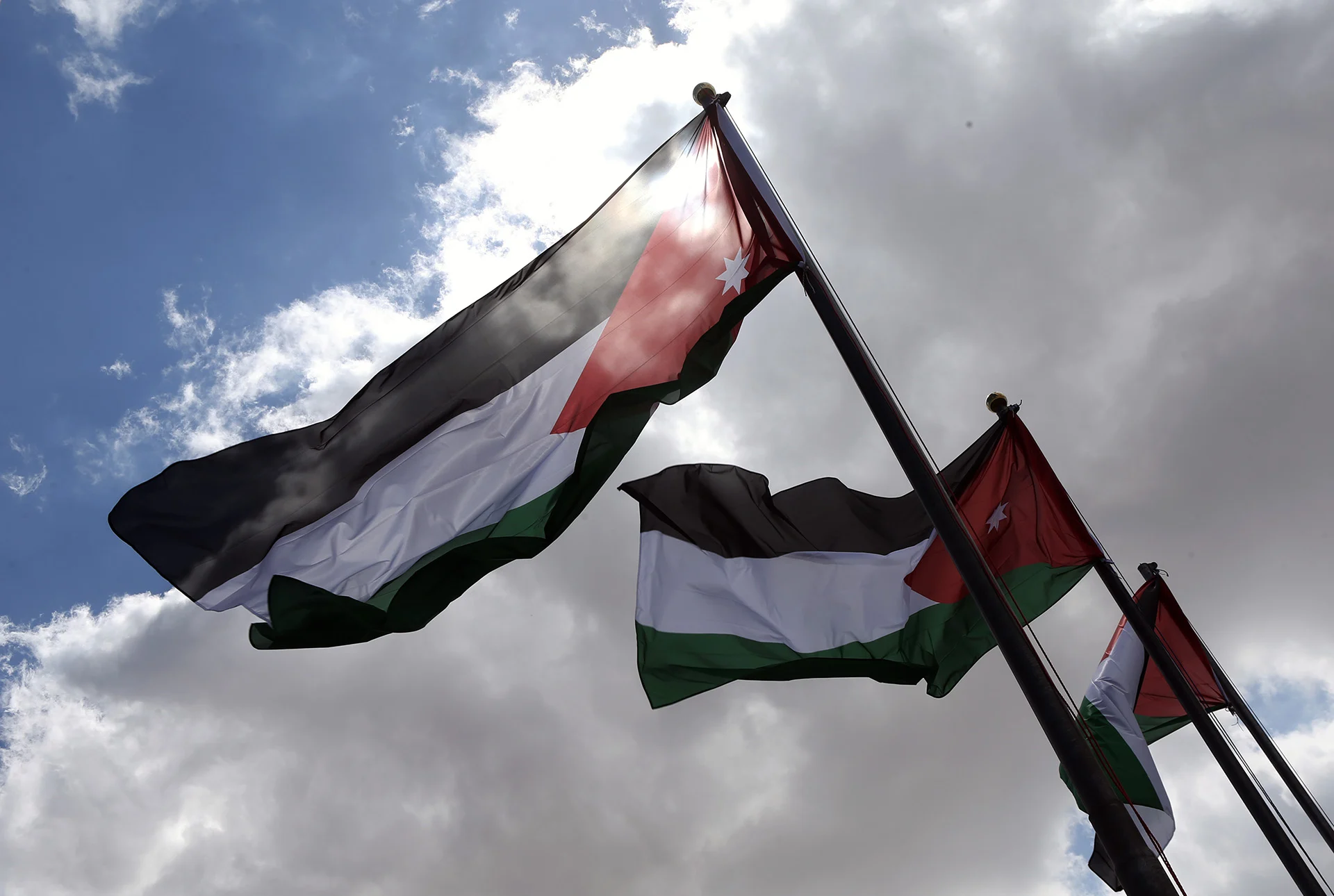 دول عربية تدين الهجوم الإرهابي على كنيسة في الكرك