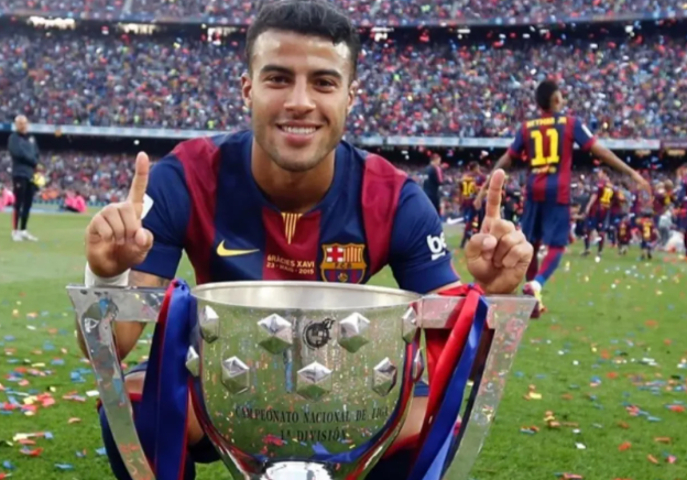 بعمر 32 عاماً ..  رافينيا ألكانتارا يعتزل كرة القدم