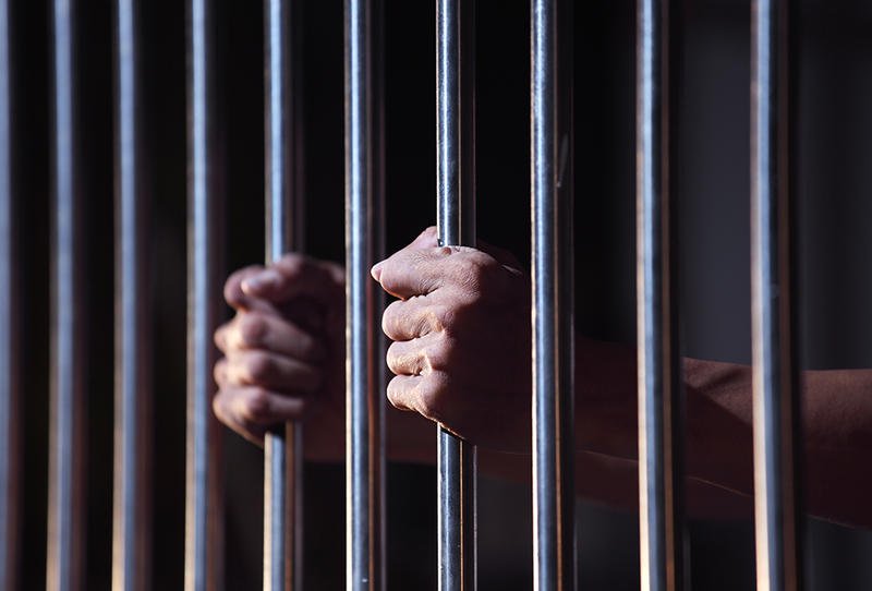 بالصور .. 60 سنة سجناً لزوجين فرنسيين قتلا المربية بعد تعذيبها بوحشية