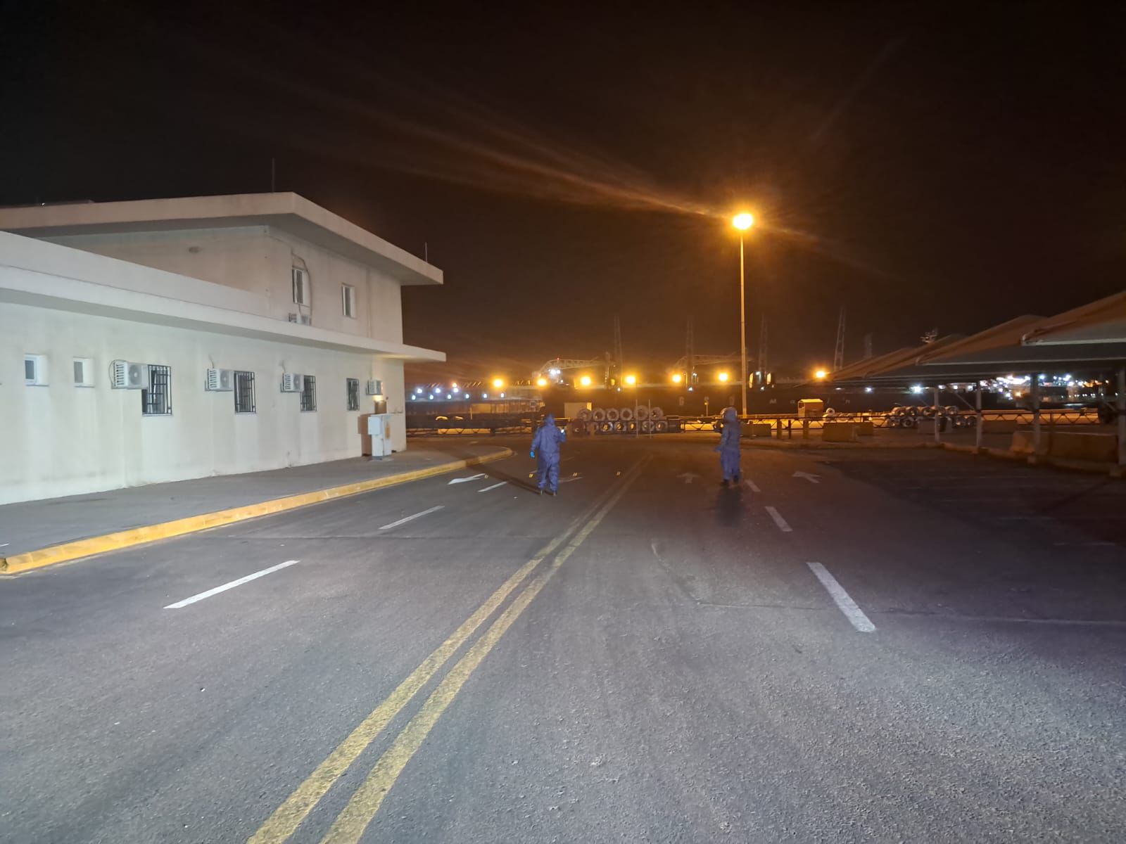 الامن : السيطرة على تسرّب ابخرة حامض  الكبريتيك في مصنع في العقبة وإصابة (33) شخصاً بضيق في التنفس 