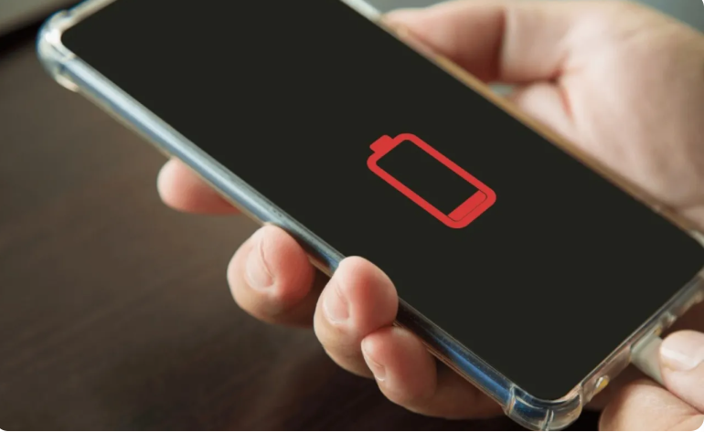لماذا تصبح بطارية الهاتف أضعف مع الوقت؟
