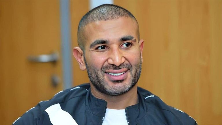 شروخ في فقرات الظهر ..  تطورات حالة أحمد سعد الصحية