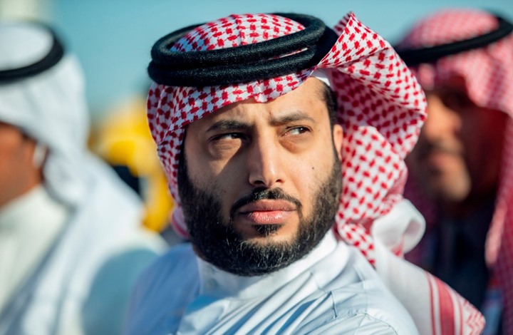 بالصور  ..  صادق الصبّاح وراغب علامة يؤيدان رد تركي آل الشيخ على شربل وهبة: "لا يمثل الشعب اللبناني"