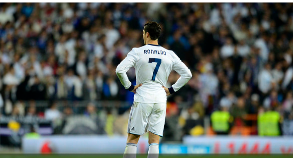 ريال مدريد يمنح رونالدو الضوء الأخضر للرحيل