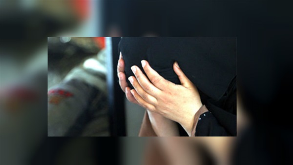 سيدة تناشد اهل الخير انقاذ اطفالها الثلاثة بعد أن تعطلت كليتها الوحيدة 