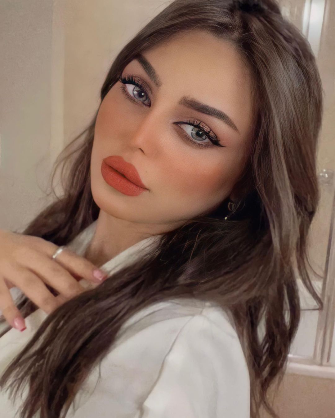 بالفيديو  ..  لن تتخيلو كيف كان شكل رهف القحطاني قبل عمليات التجميل 