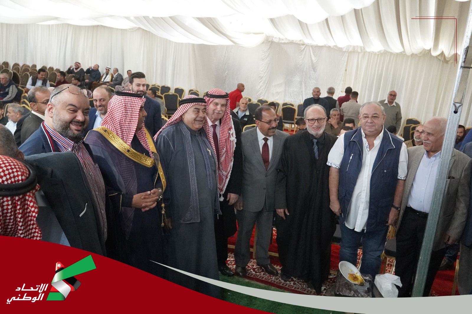 مأدبة إفطار رمضانية غير مسبوقة بتنظيم من السيد إياد بسام القزعة تجمع أعضاء حزب الاتحاد الوطني الأردني في حشد يعكس روح الوحدة والتآلف