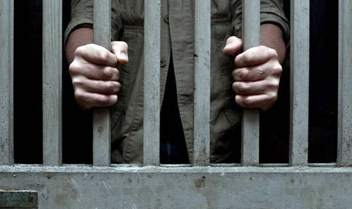 بعد العفو العام  .. كوادر النيابة والاف الاهالي في السجون تمهيدا لإجراءات الإفراج وشمول نحو نصف عدد الموقوفين 