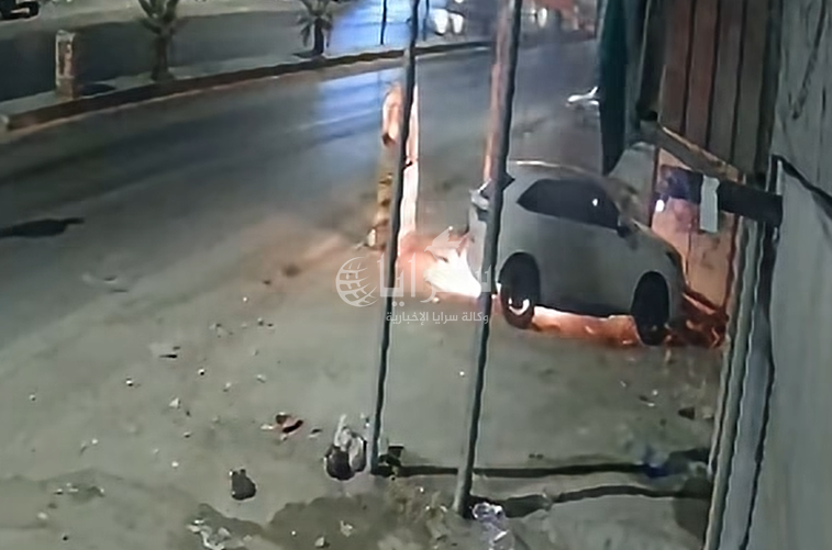 مجهولين يضرموا النار في مركبة في الرصيفة