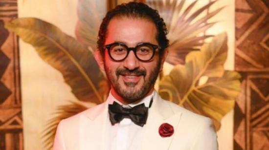 أحمد حلمي ينشر صورة شقيقته ويحتفل بعيد ميلادها