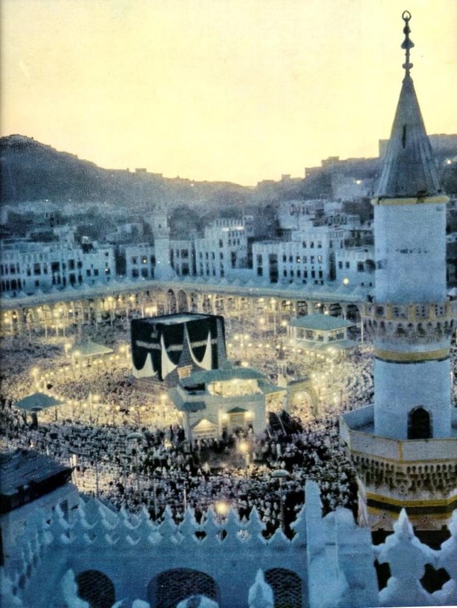 أسماء أئمة الحرم المكي في صلاة التراويح والتهجد برمضان