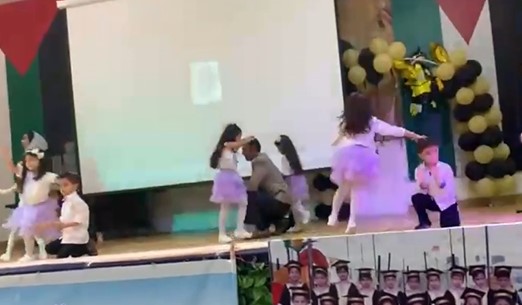 بعد تداول الفيديو  ..  والد الطفلة "ارياف" يروي تفاصيل ما حدث أثناء حفل تخرج ابنته