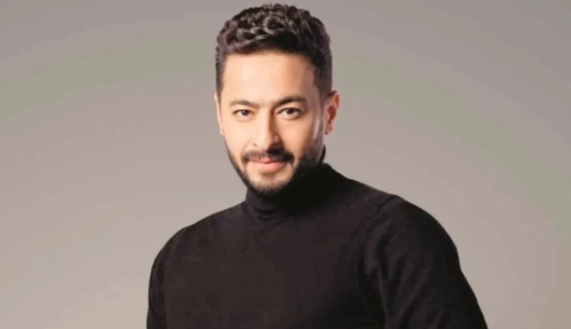 حمادة هلال يؤجل حفله ..  بسبب الحالة الصحية لوالده