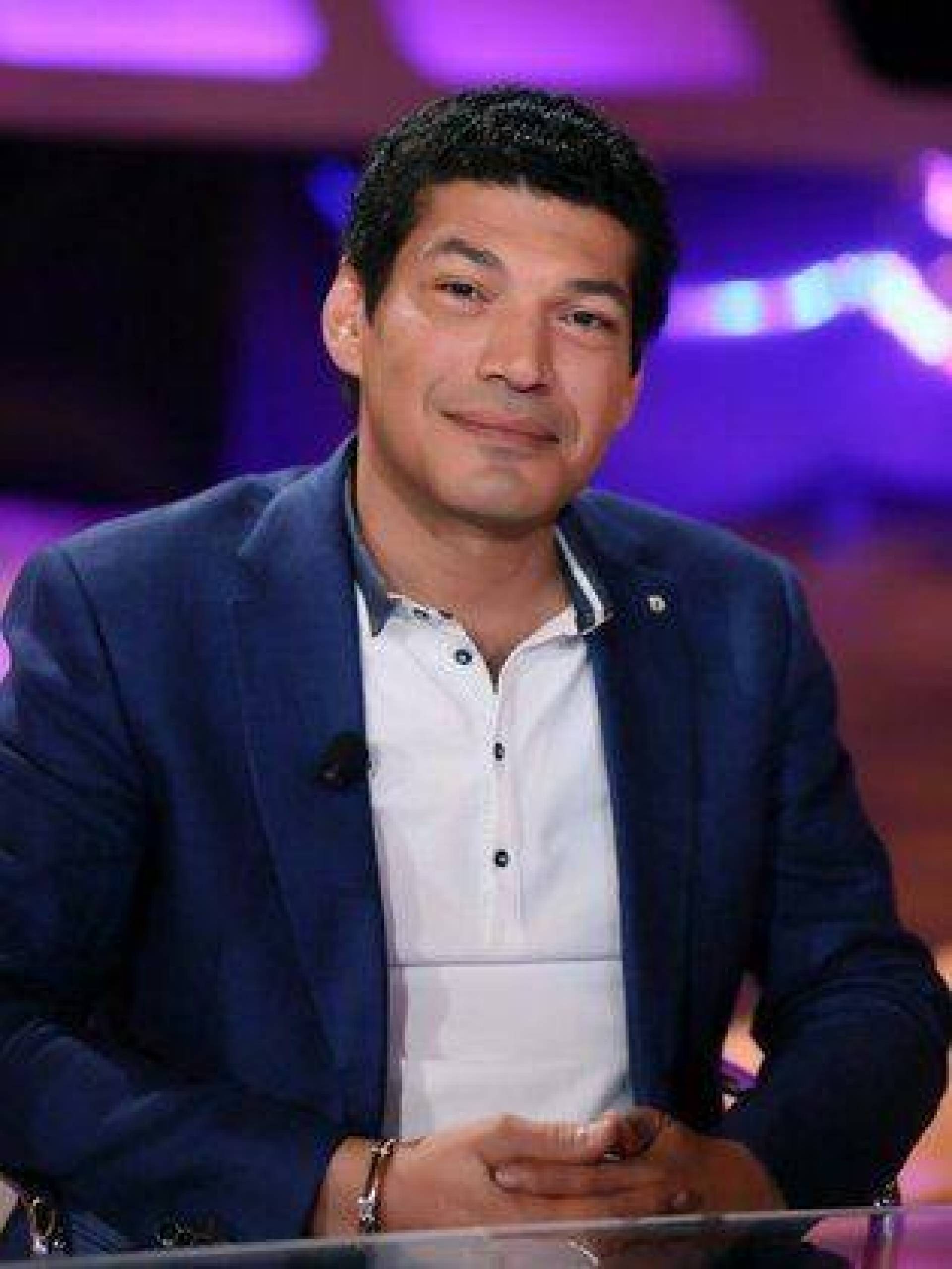 تغريدة باسم سمرة تسبب بوقف عرض مسلسل «منورة بأهلها»  