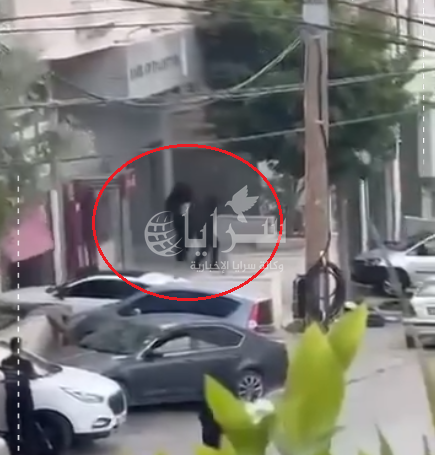شاهد لحظة السطو المسلح على أحد البنوك في الخليل  ..  فيديو 