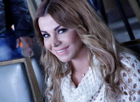 أول ظهور لرزان مغربي مع زوجها بعد الحمل ..  شاهد