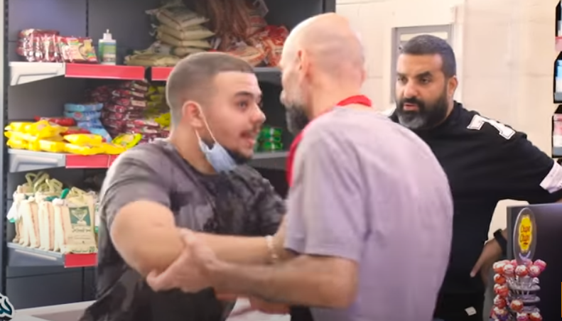 الكاميرا الخفيه : 100$ رجعت 150 الف 