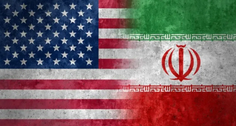 واشنطن وطهران تقتربان من اتفاق يتضمّن فتح مضيق هرمز وتخفيف العقوبات