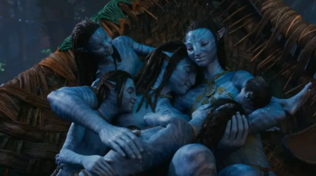 بعد تلميح جيمس كاميرون بالابتعاد عن “Avatar” ..  هل تستفيد السلسلة من مخرج جديد؟